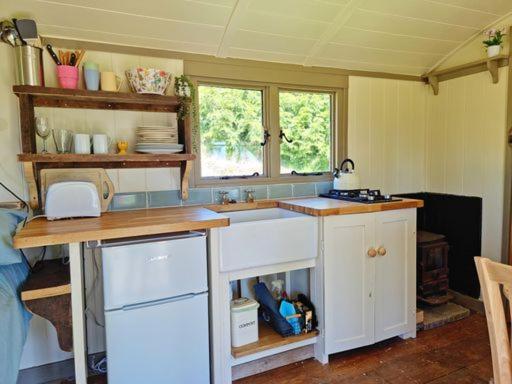 Pen Bryn Shepherd Hut เฮย์-ออน-วาย ภายนอก รูปภาพ